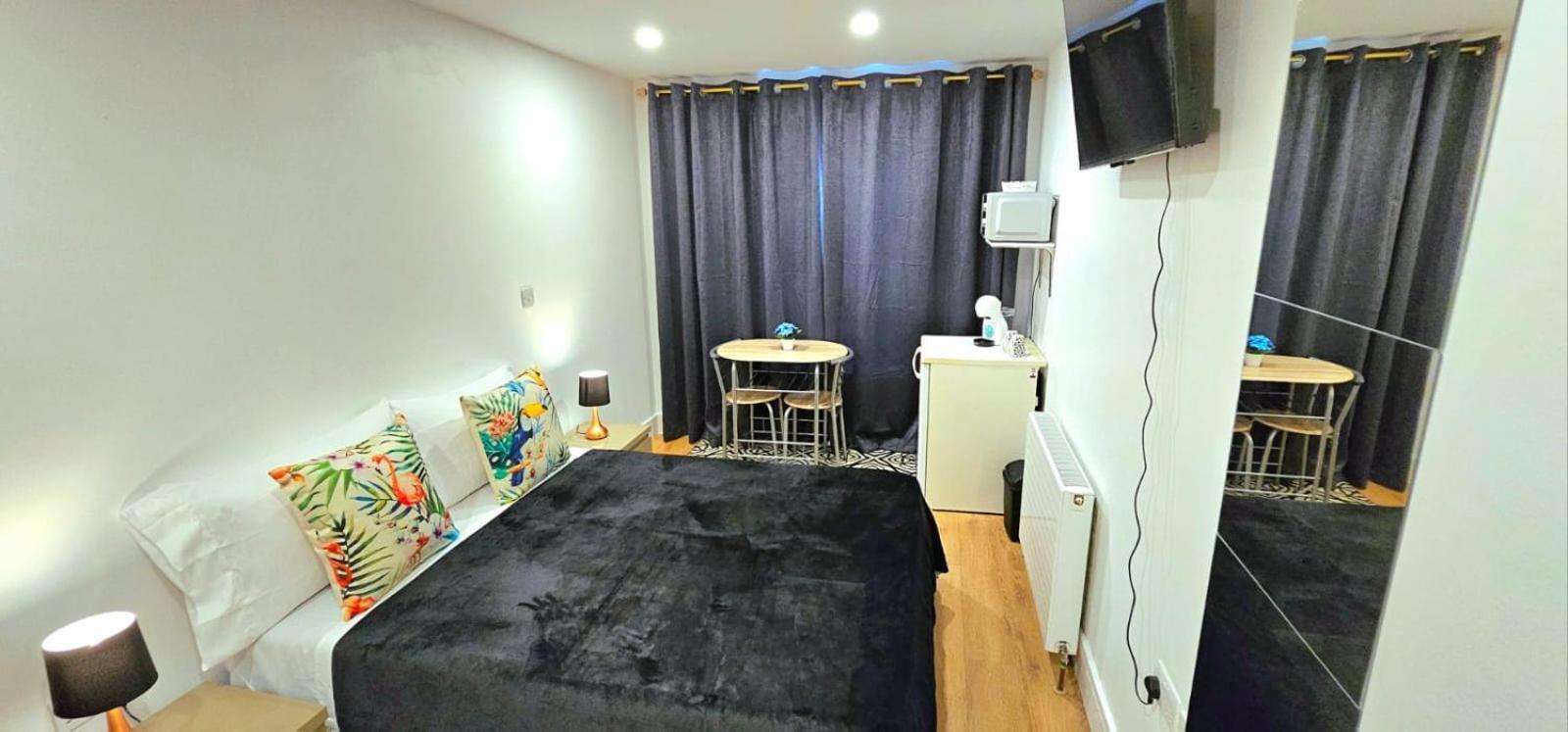 Penelope Ensuite Double Room London Kültér fotó