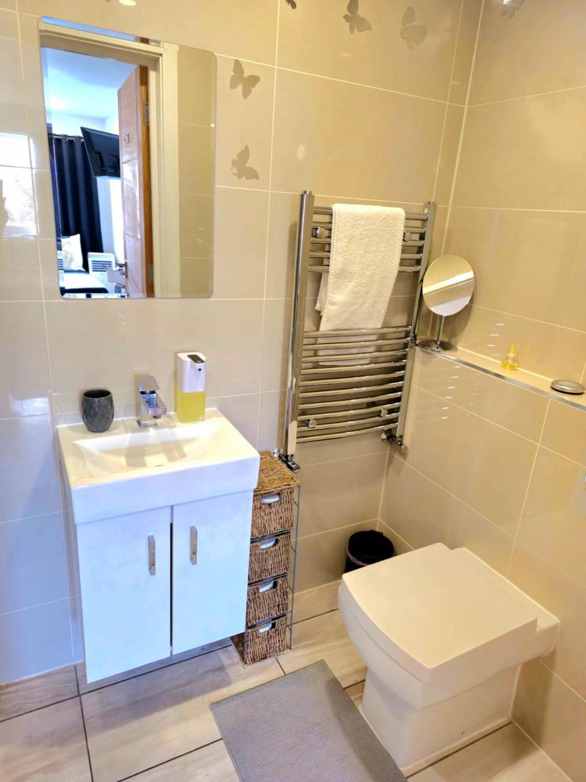 Penelope Ensuite Double Room London Kültér fotó